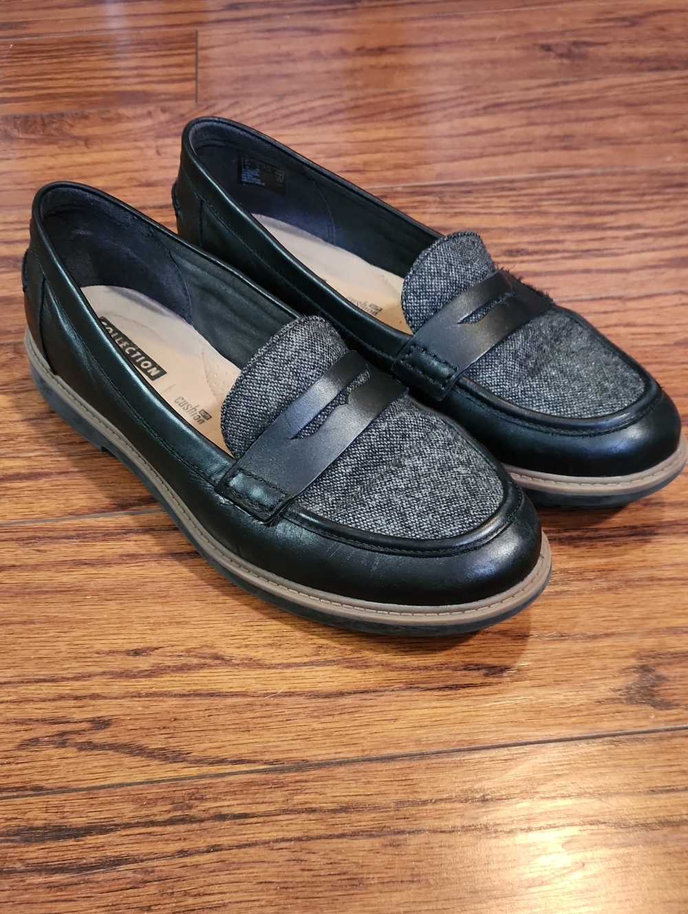 Clark's Cushion Collection Black & Gray Tweed Loafers - Picture 1 of 5